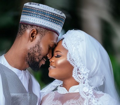 This rich Ghanaian Muslim bride has won our hearts with her iconic gown and beauty for 2020