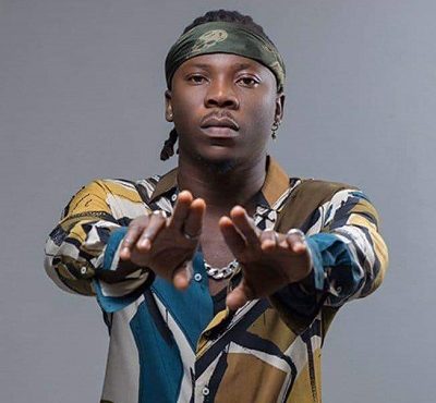 Stonebwoy emotionally recounts accident which caused him his leg
