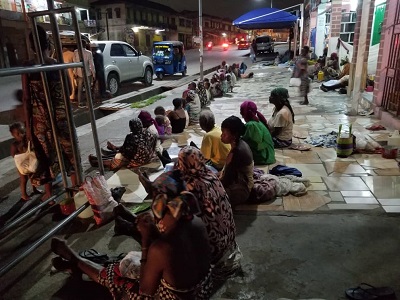 Migrants vacate pavements along Kumasi Central Mosque