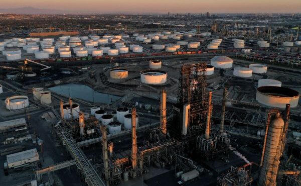 Oil Jumps As EU Weighs Russian Ban, Saudi Refinery Output Hit