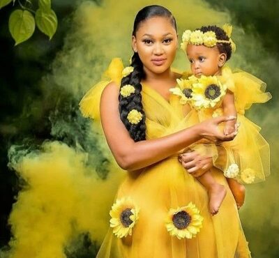 Eye-Catching Twining Dress Ideas For Beautiful Mothers To Rock With Their Little Girls