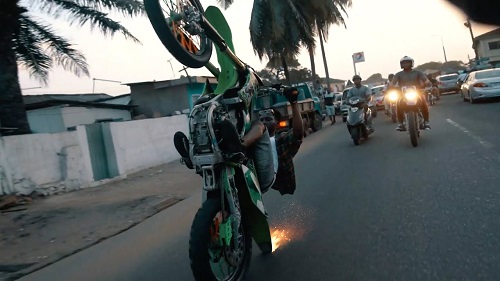 Stunt riding goes wrong …as “Okadaman” crashes to death on Kasoa-Ofaakor road