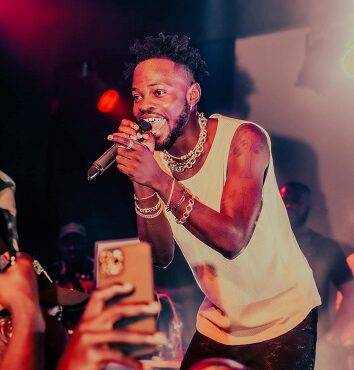 Ghanaians outside don’t attend our shows, but book in advance to see Nigerian artistes perform – Fameye