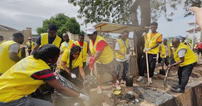 World Mission Society Church of God organises clean-up exercise on Odorkor-Kasoa highway