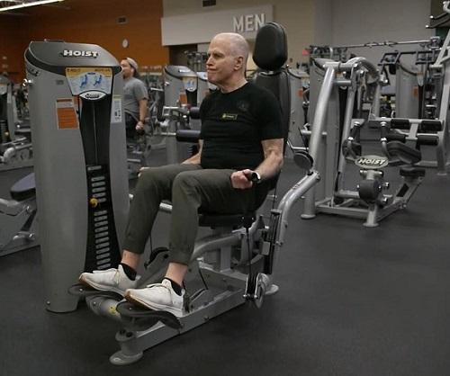 81-year-old named world’s oldest fitness instructor